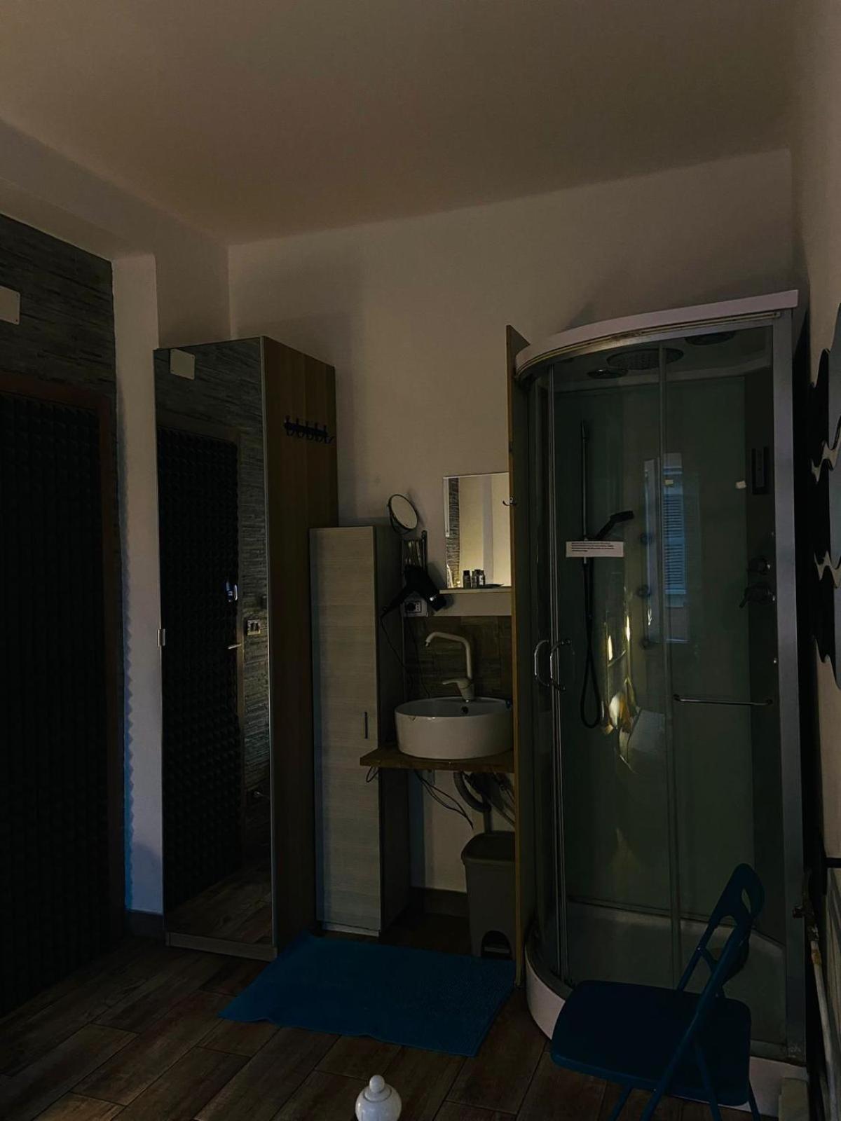 Europe Station Rooms Parma Dış mekan fotoğraf